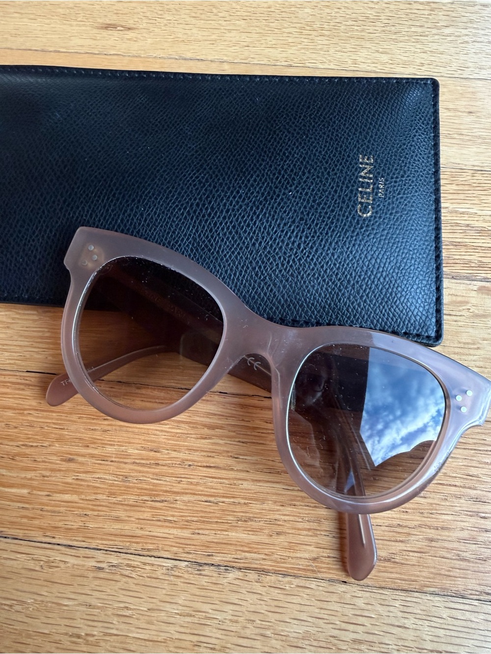 100% Authentic Celine Taupe Round Sunglasses with Brown Lenses Baby Audrey